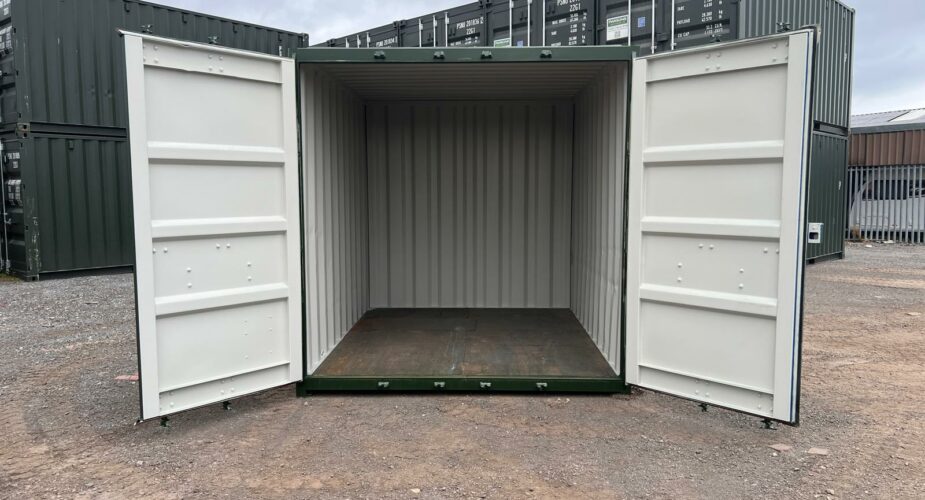  Internal of 10ft Refurbished Containers	