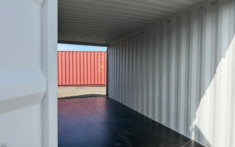  Internal Both Doors Open on Tunnel Container	